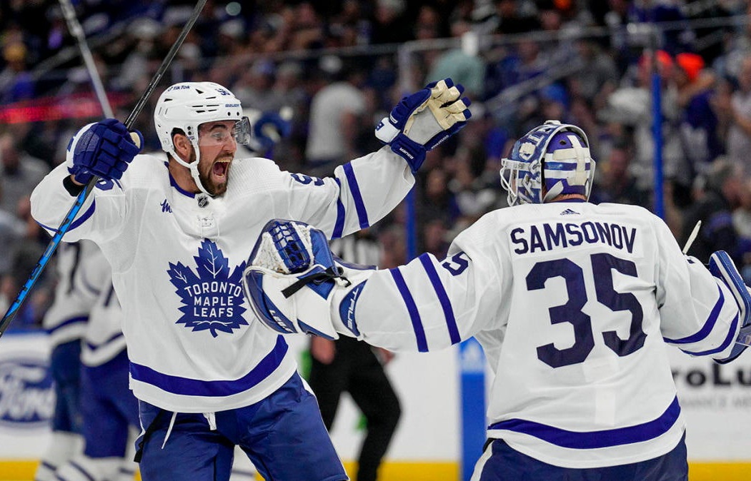 Maple Leafs defeat the Tampa Bay Lightning to advance to the Second Round